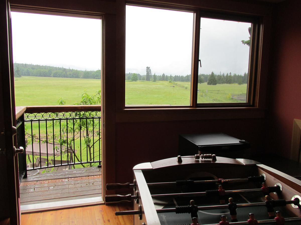 Paradise Acres Ranch Nanoose Bay Екстер'єр фото